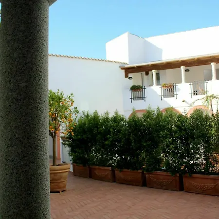 Allegroitalia Porto Cervo מלון דירות לישה די ואקה